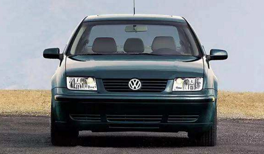 宝来驾驶者之车,大众宝来提升质感