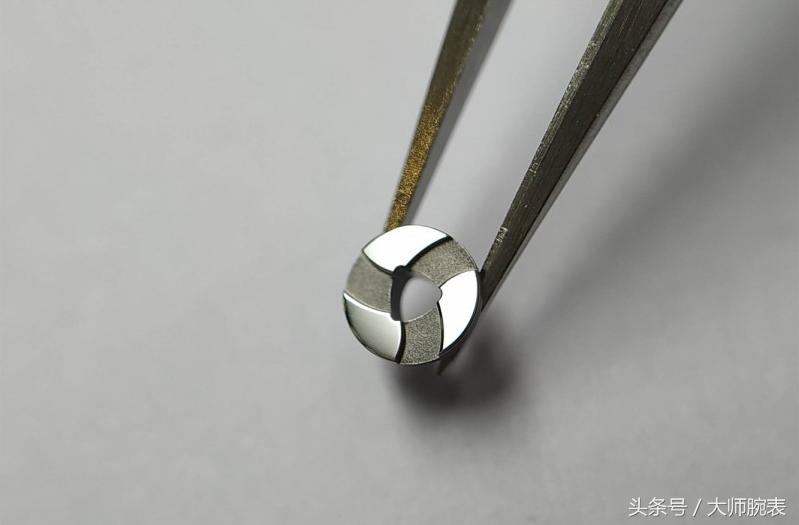 现场拆解一只劳力士3235机芯,劳力士3235机芯拆解完整视频