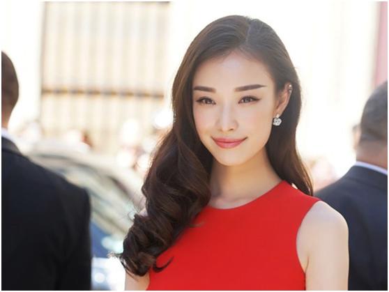 她曾是国家队游泳运动员,盘点冯绍峰所有因戏生情的前女友