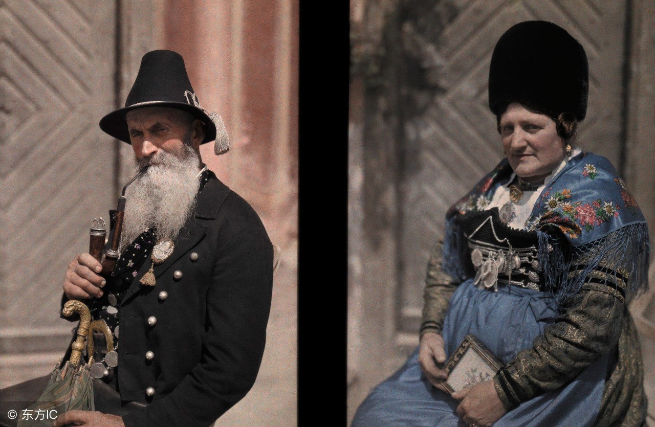 家里突然来了两个奇怪的人,家里突然出现诡异老人