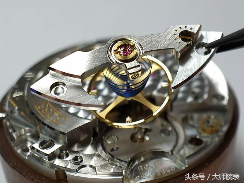现场拆解一只劳力士3235机芯,劳力士3235机芯拆解完整视频
