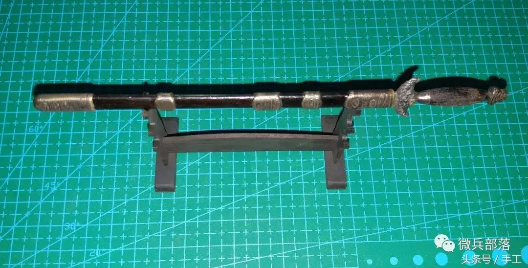 纯手工打造名剑,微型刀剑制作比赛
