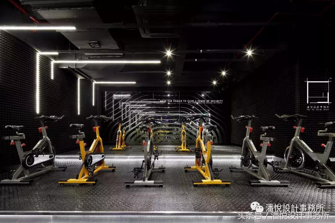 工业风健身房装修效果图,健身房吊顶工业风