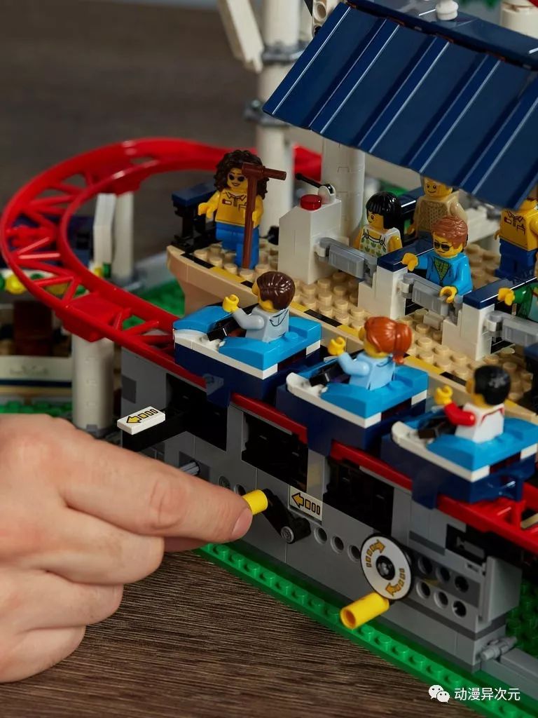 乐高云霄飞车拼装视频,乐高创意高手系列云霄飞车