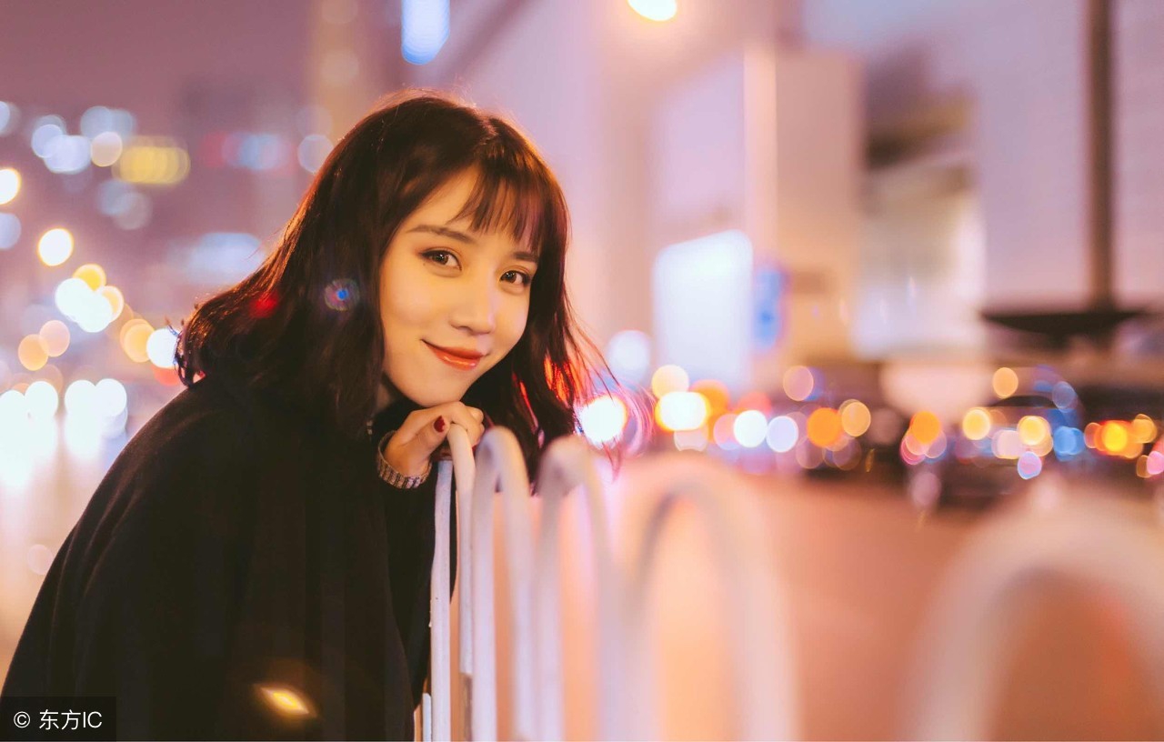 腼腆内向的女人怎么好追到手,怎么让内向的女生主动找你聊天