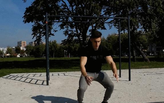 深蹲核心激活训练方法,健身房促睾的健身动作