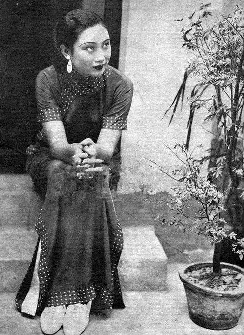 中国古代服饰的演变史 (古代女子穿什么服装最好看)