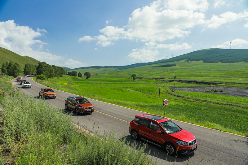 张北草原试驾长安铃木骁途,寻找简单生活中的“小确幸”