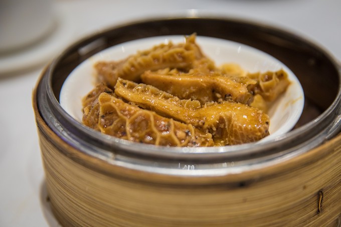 购物天堂里的市井味道：是古惑仔的码头，也是陈奕迅的“香港胃”