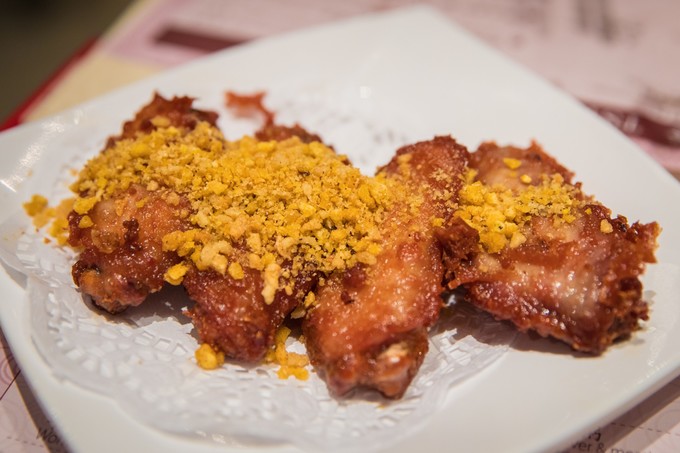 购物天堂里的市井味道：是古惑仔的码头，也是陈奕迅的“香港胃”