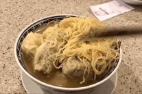 购物天堂里的市井味道：是古惑仔的码头，也是陈奕迅的“香港胃”