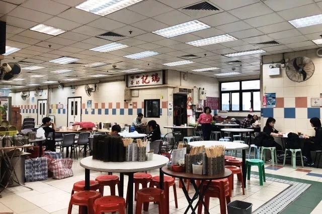 购物天堂里的市井味道：是古惑仔的码头，也是陈奕迅的“香港胃”