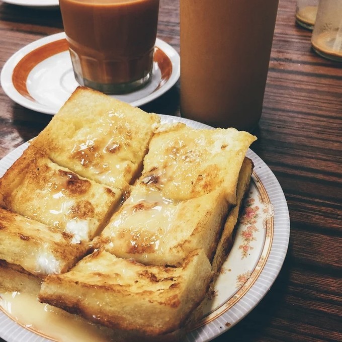 购物天堂里的市井味道：是古惑仔的码头，也是陈奕迅的“香港胃”