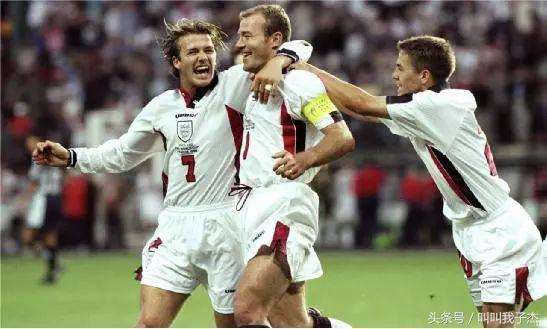 不流行穿耐克穿什么品牌,aj黑红禁穿是篮球鞋吗