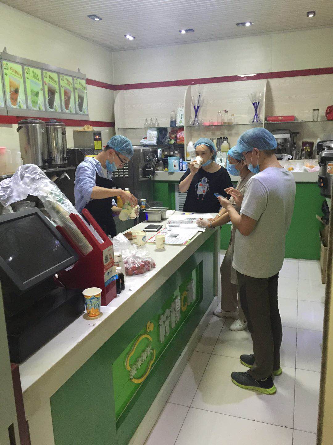 开饮品店需要注意什么,如何开一家饮品加盟店