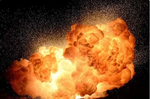 致敬英雄消防员真实救援现场,致敬英雄福州26岁消防员