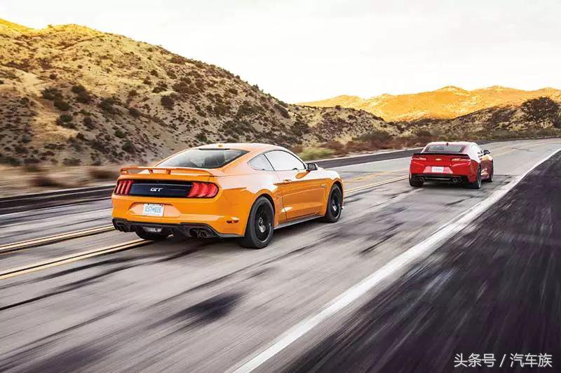 福特野马和雪佛兰科迈罗对比空间,福特野马对比雪佛兰科迈罗