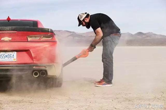 福特野马和雪佛兰科迈罗对比空间,福特野马对比雪佛兰科迈罗