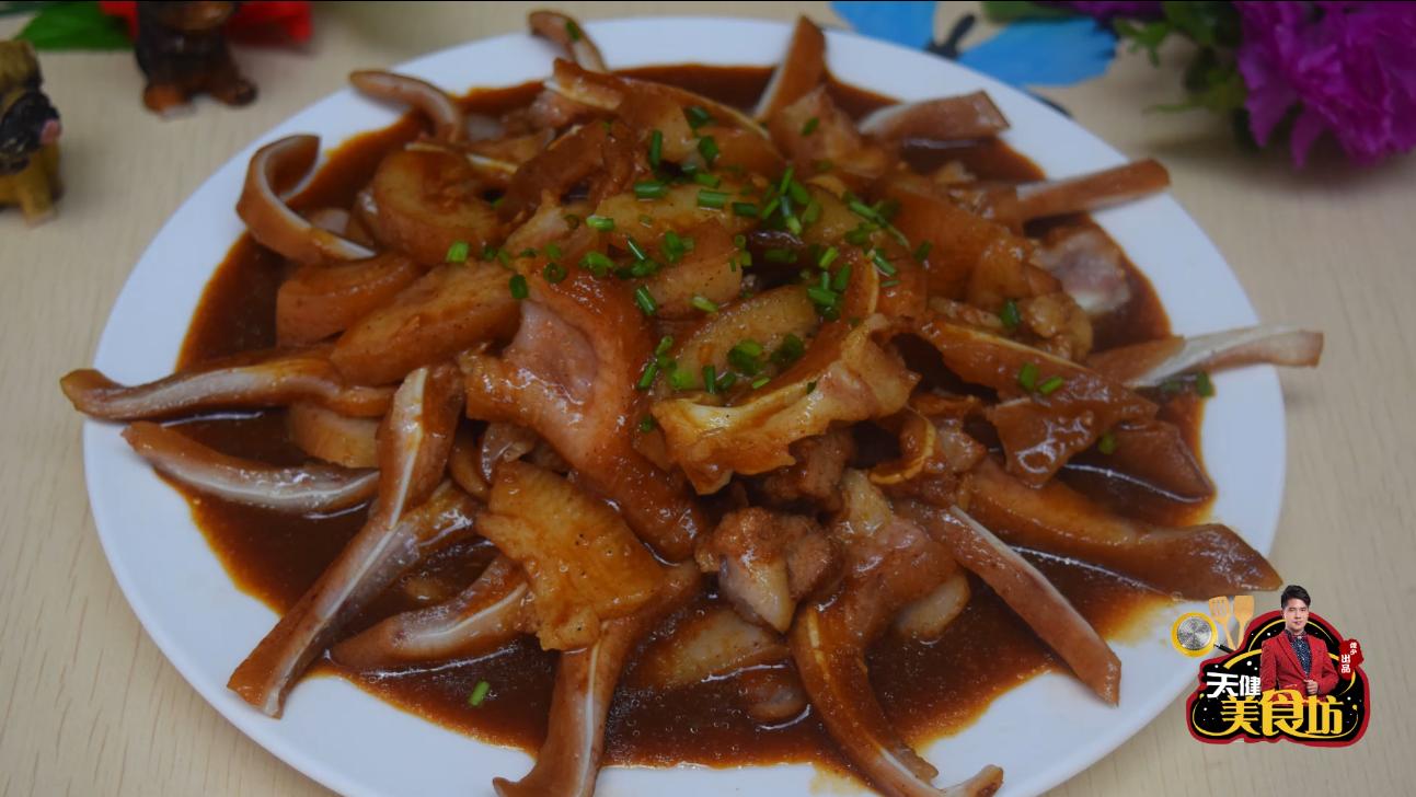 卤猪耳用什么猪耳好,卤猪耳凉拌猪耳