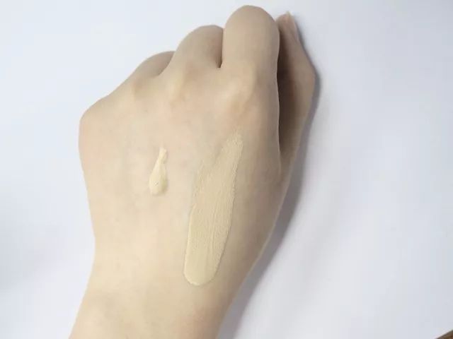 选粉底啦8款爆火持妆粉底测评,粉底推荐遮斑前十名红榜