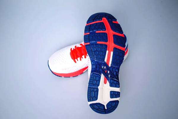 亚瑟士为什么被称为跑鞋之王,跑鞋之王亚瑟士有什么黑科技