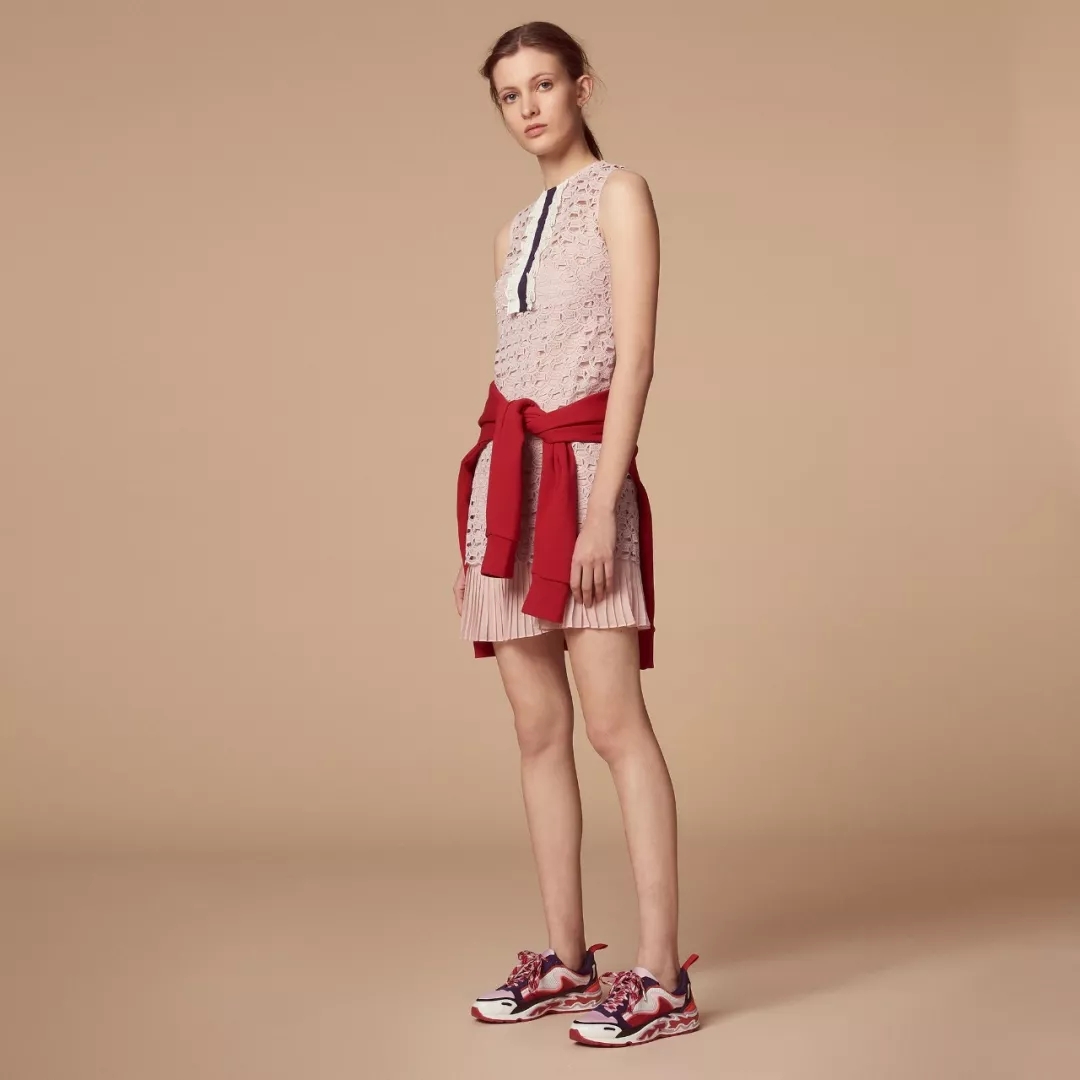 「逢逛必买」|“穿上她家的裙子,不去派对也该去喝一杯!”