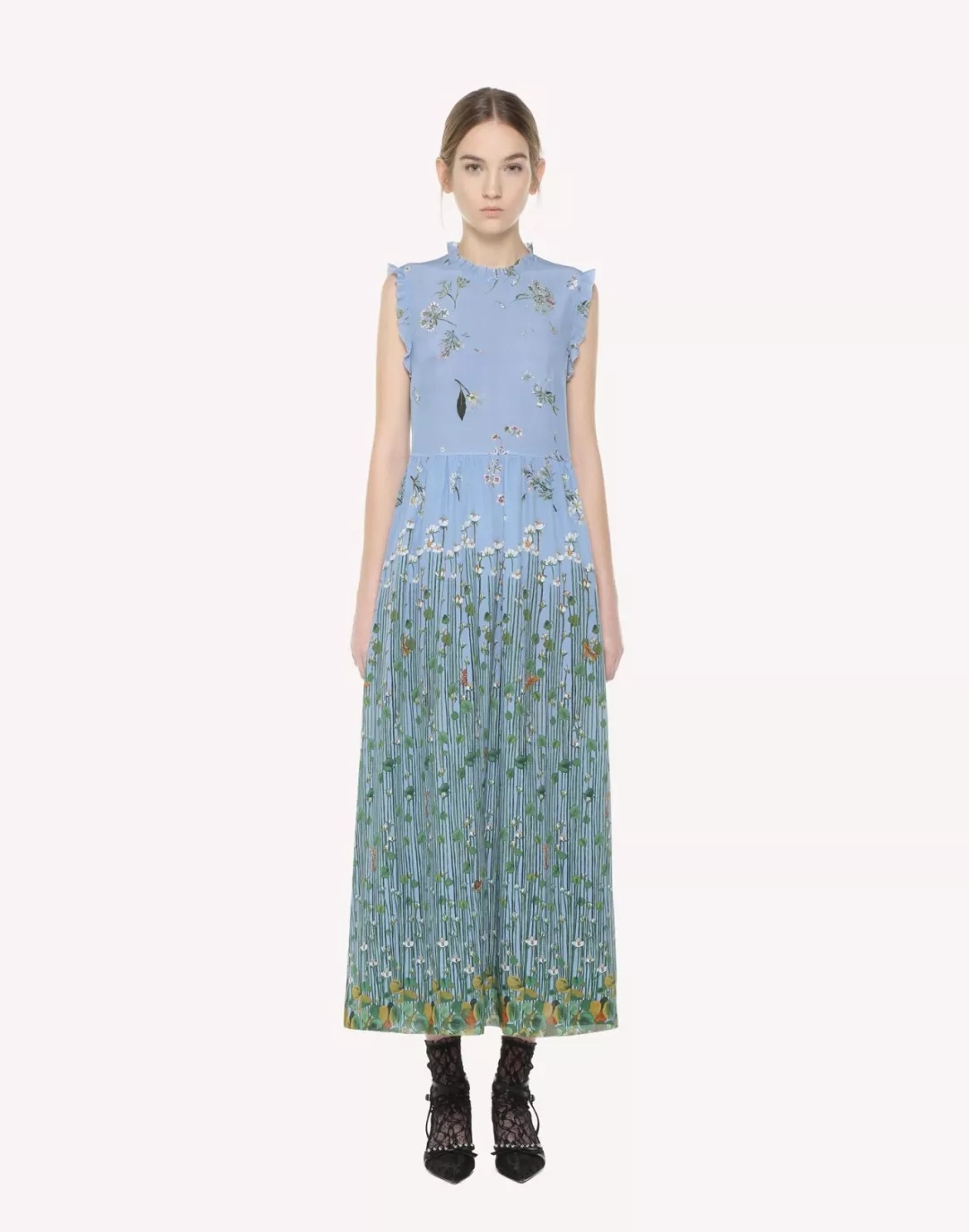 「逢逛必买」|“穿上她家的裙子,不去派对也该去喝一杯!”