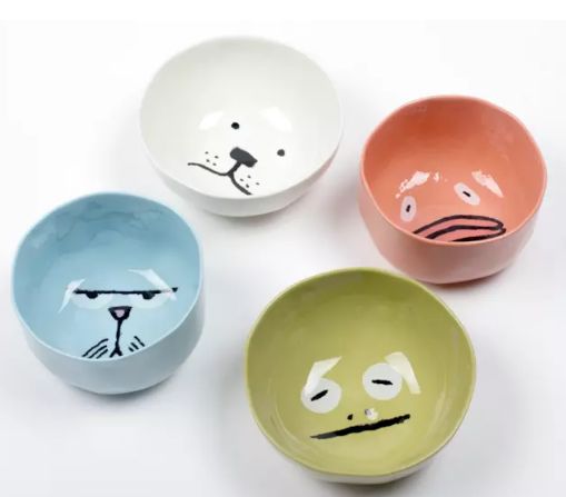 吃饭比小狗还快,吃饭比狗还快