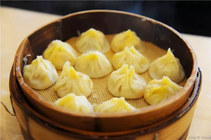 忙归忙，勿忘“六月黄”，今年第一个吃螃蟹的人是谁？