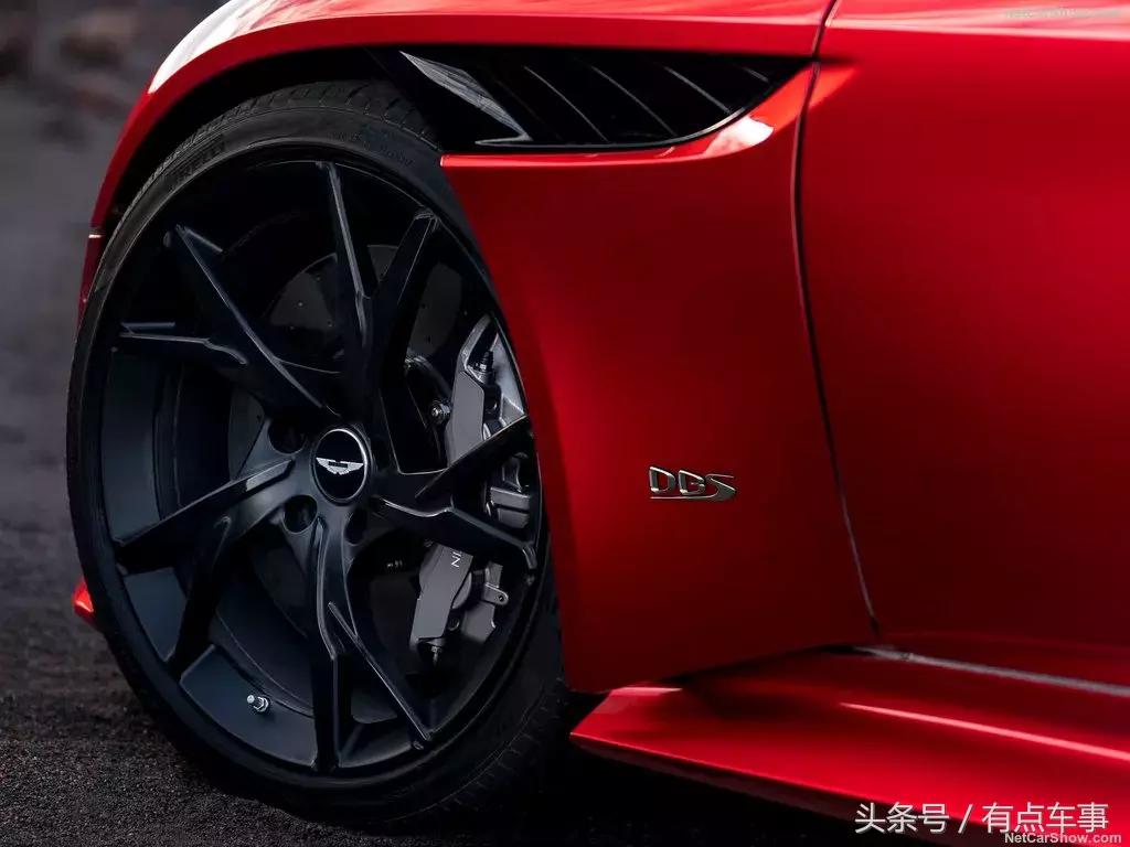阿斯顿马丁第一台量产车,阿斯顿马丁dbs2023款超跑