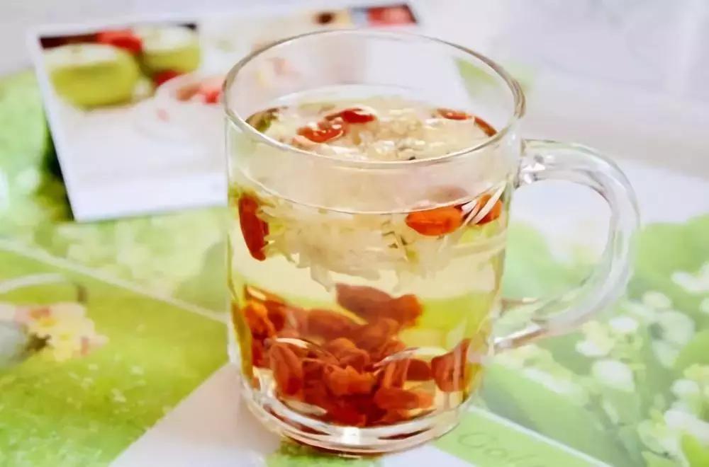 甩掉老花眼,甩掉老花眼捏三个穴位