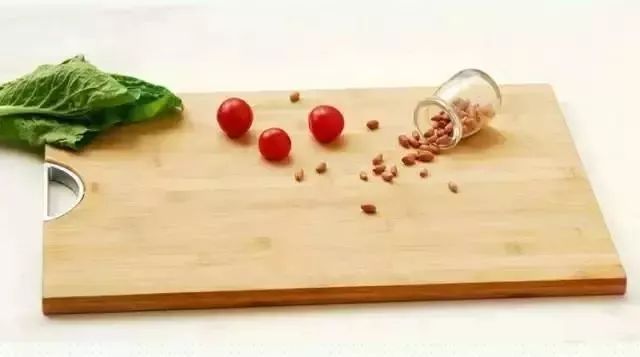 砧板发霉开裂怎么办,新砧板怎么处理防止开裂和发霉
