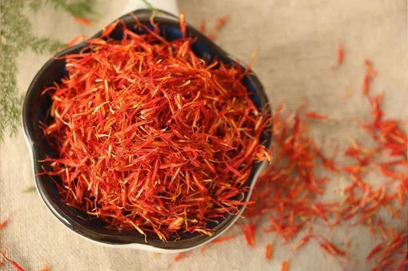 红花油有活血化瘀的功效吗,红花油活血化瘀通络