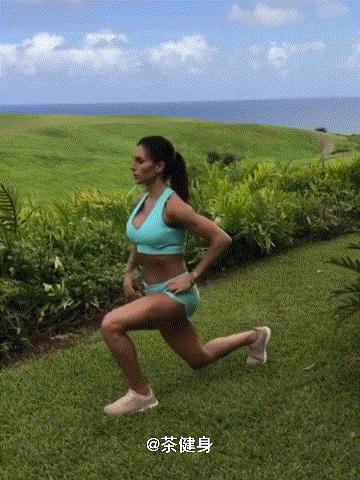 暑假训练腹肌和腿部力量的动作,怎么才能锻炼腹肌和小腿