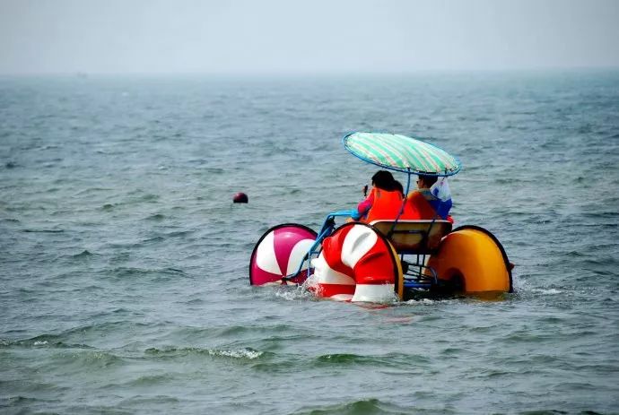 马尔代夫的蓝天绿树水清沙白,北京周边绝美海滩