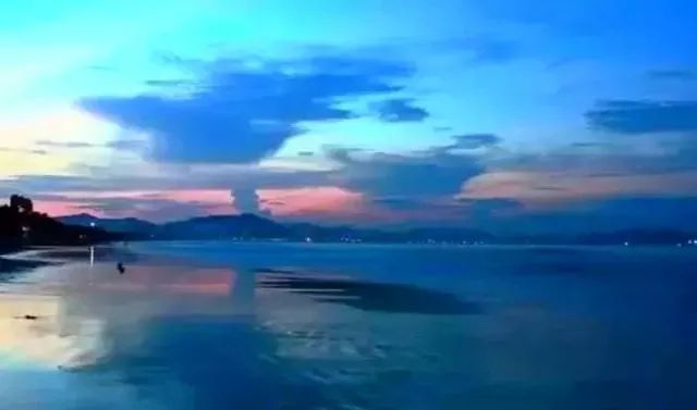 马尔代夫的蓝天绿树水清沙白,北京周边绝美海滩