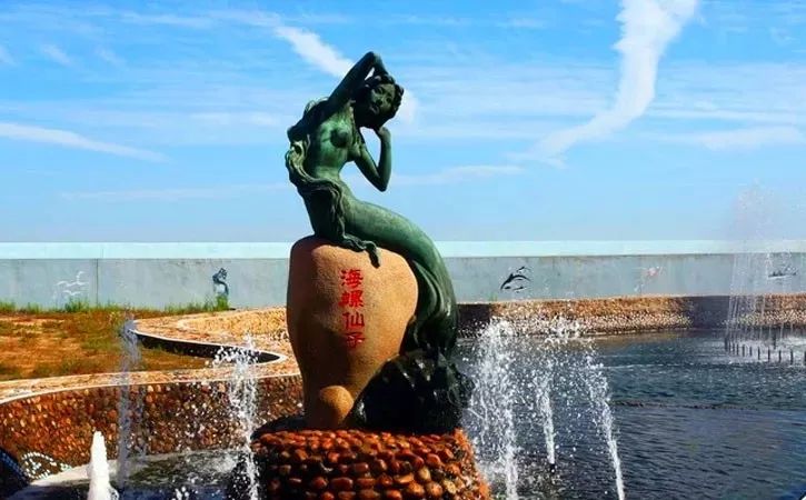 马尔代夫的蓝天绿树水清沙白,北京周边绝美海滩