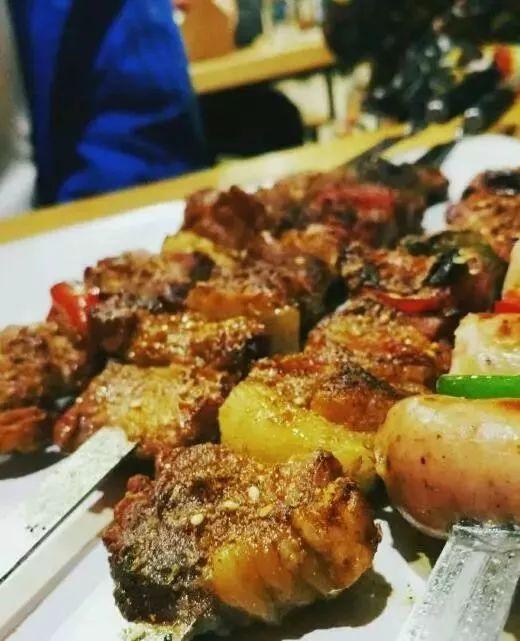 藏在市中心的美食街,吃一年都吃不够!第一个就是北京人爱吃的