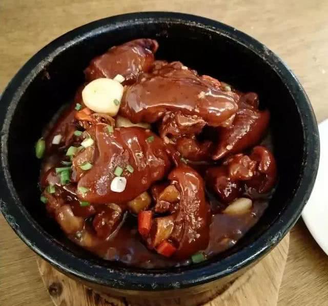 藏在市中心的美食街,吃一年都吃不够!第一个就是北京人爱吃的