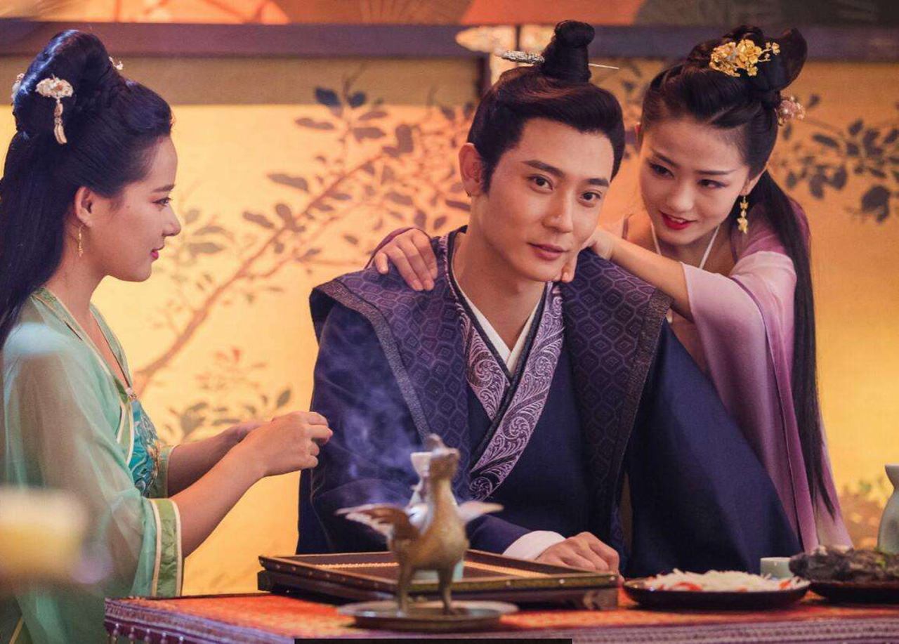 大臣:国库粮食太多了怎么办?皇帝用8个字解决,不愧为千古一帝