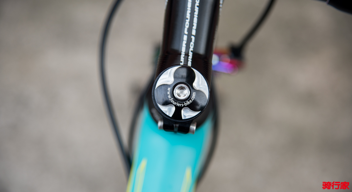 充分自由展示个性的平台——LAMINARATUR