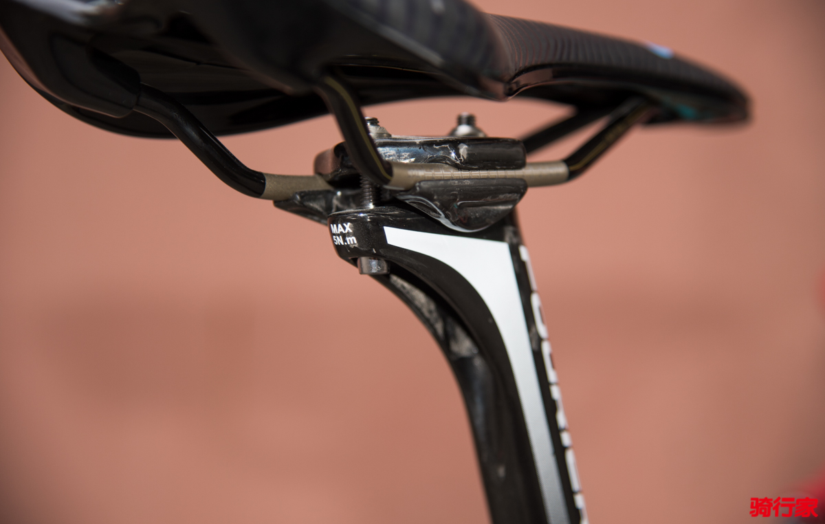 充分自由展示个性的平台——LAMINARATUR