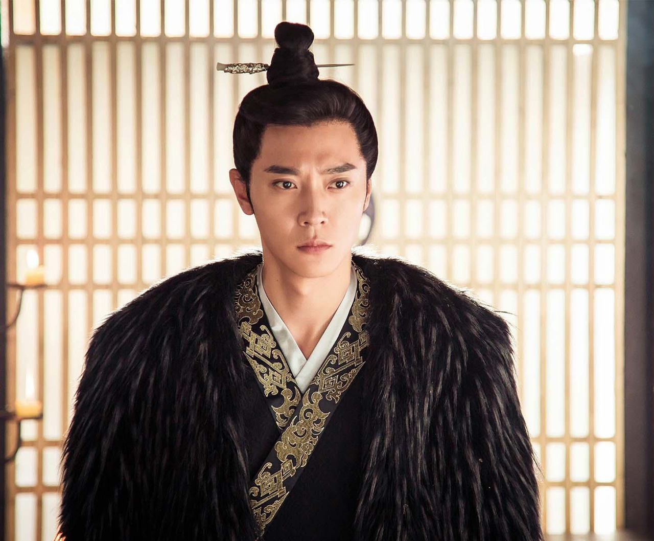 大臣:国库粮食太多了怎么办?皇帝用8个字解决,不愧为千古一帝