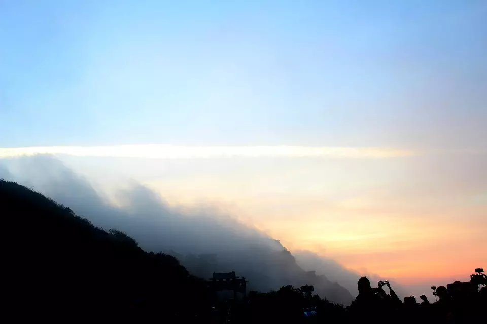 晨雾蒙蒙完整版,佳能650d到底怎么样拍风景