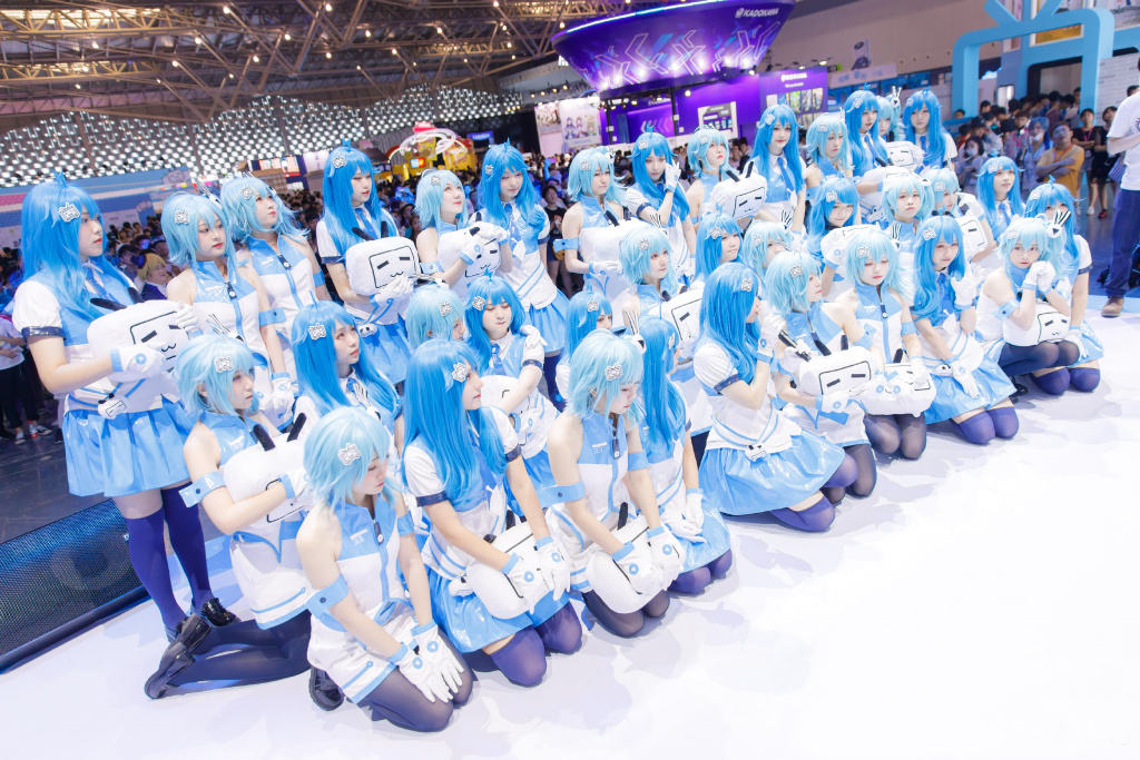 BML现场出现的2233娘，会成为中国年轻文化的代表吗？