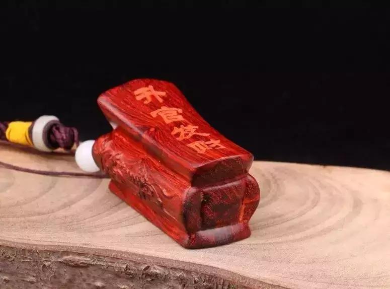 床不离七棺不离八桌不离九柜,床不离七棺不离八