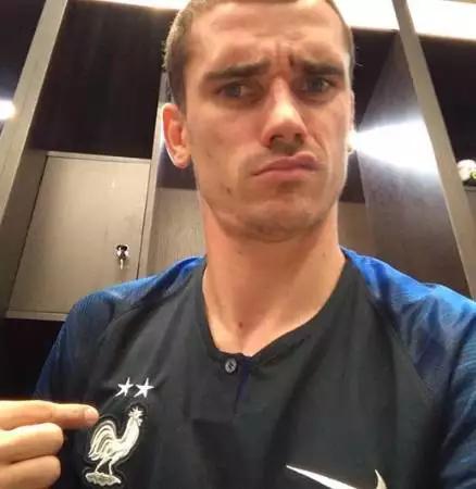 世界足球先生梅西c罗投票,fifa公布世界足球先生