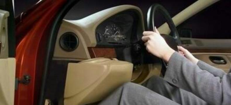 手动挡汽车中途老熄火的技巧,手动驾车老熄火