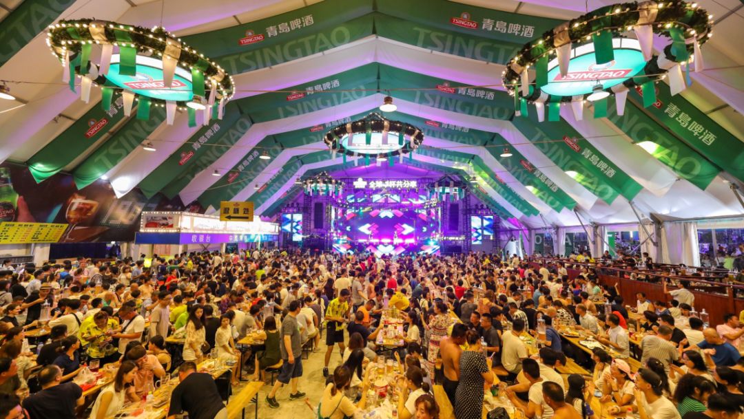 嗨了！13座啤酒大篷大摆饕餮盛宴！