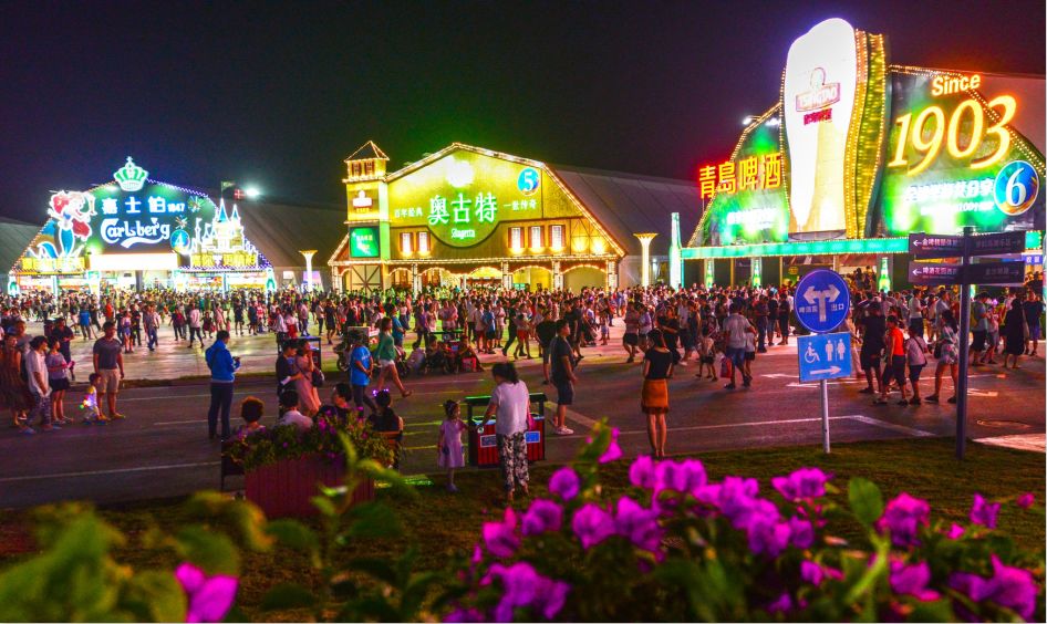 嗨了！13座啤酒大篷大摆饕餮盛宴！